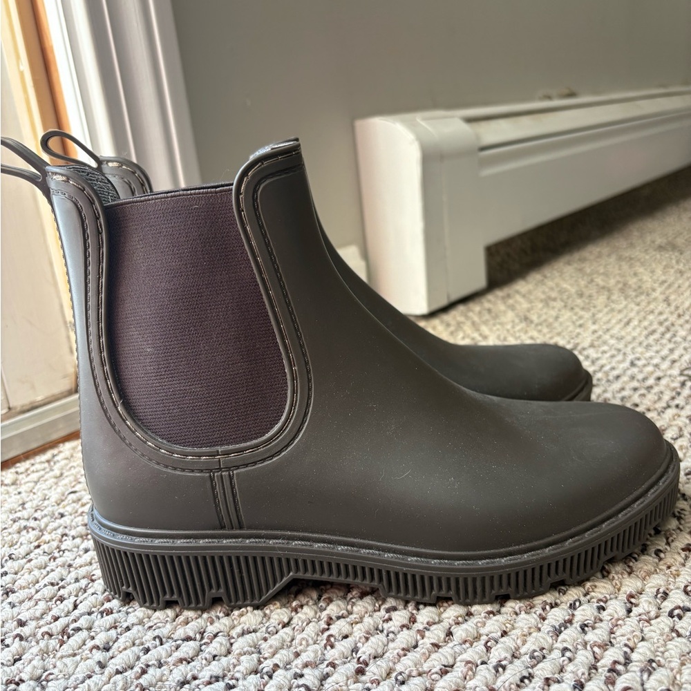JustFab Black Ankle Boots
